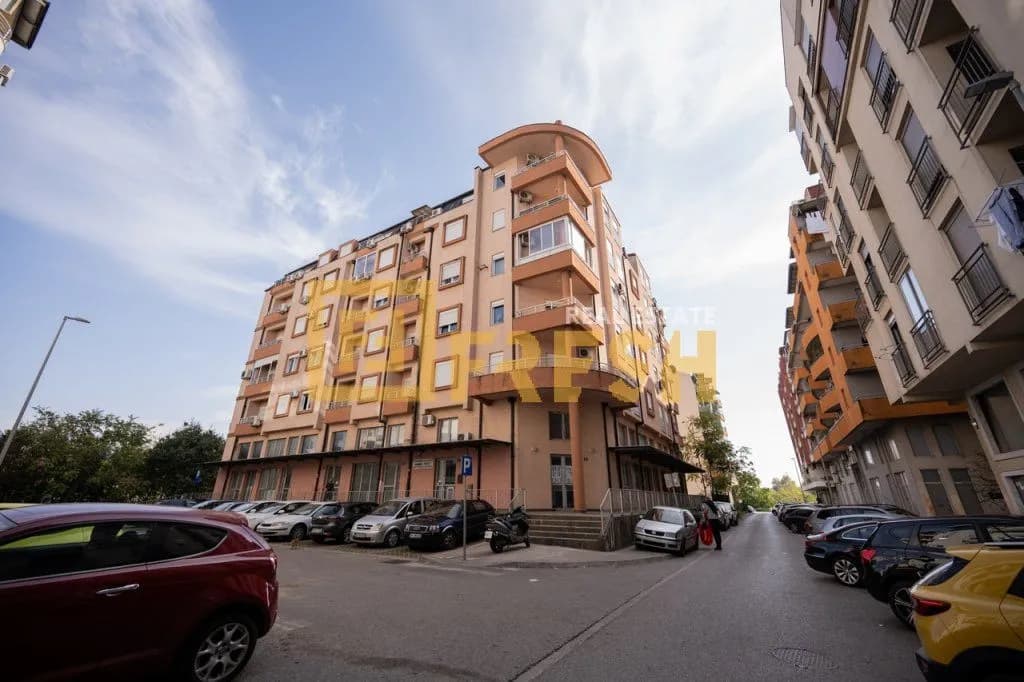 Poslovni prostor, 108m2, Krivi most, Prodaja