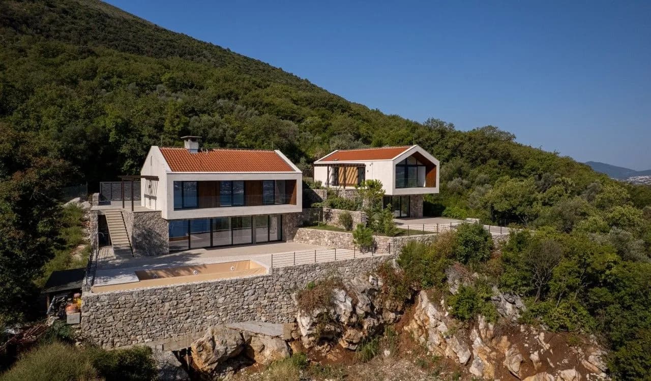 Herceg Novi, Luštica, Zabrđe – Dvije nove vile na Luštici