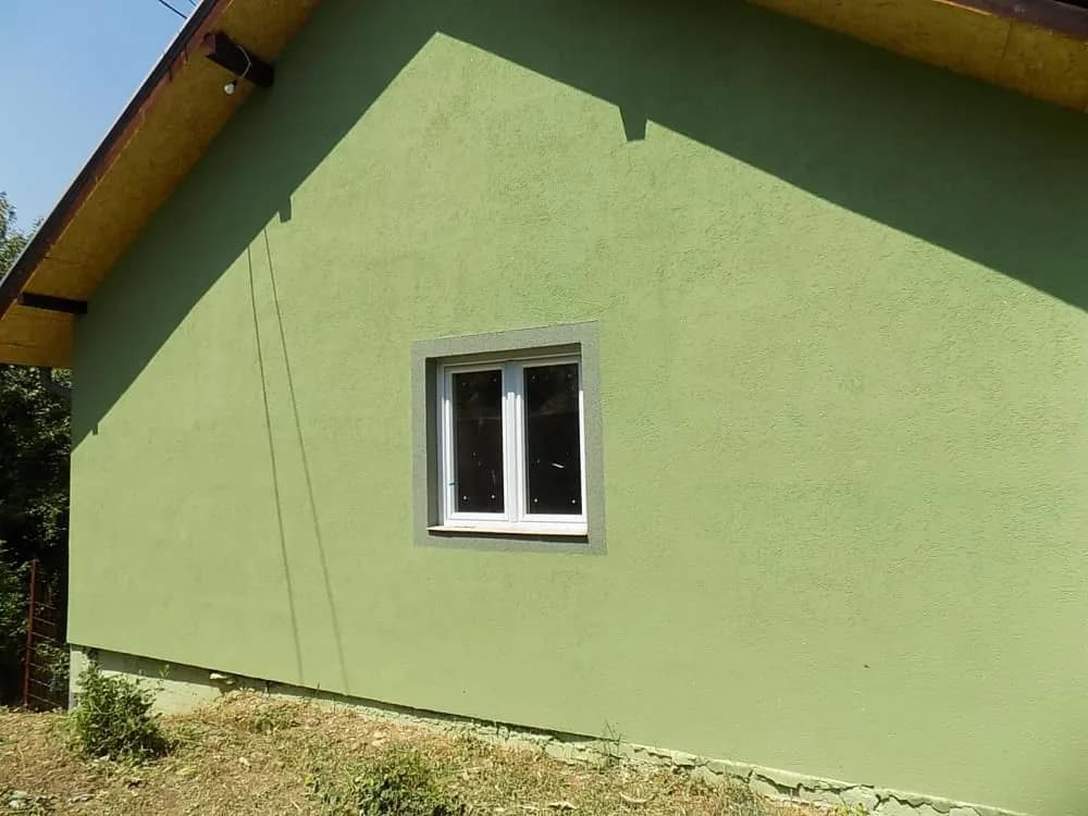 Porodična kuća na 15 ari placa, 2 km od centra Jagodine
