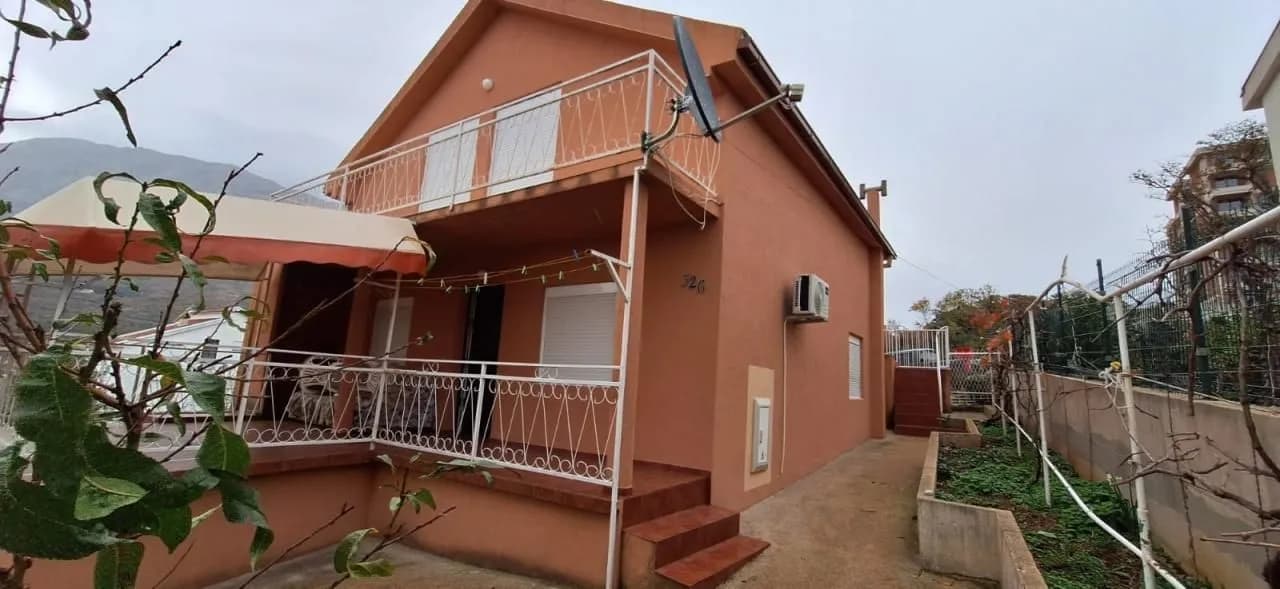 House for sale with sea view in Dobra Voda, Bar.