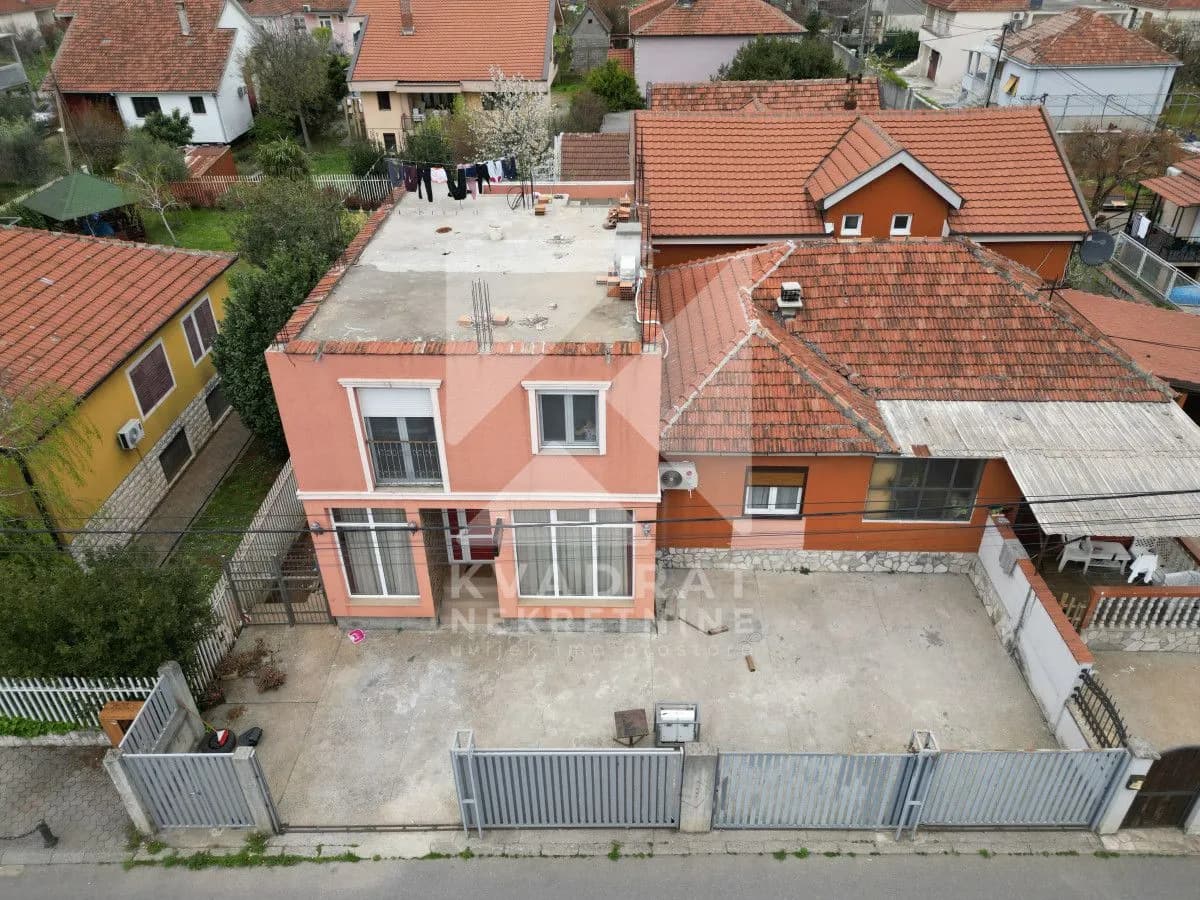 Prodaja, Poslovni prostor, Podgorica, Stari Aerodrom, 150m2