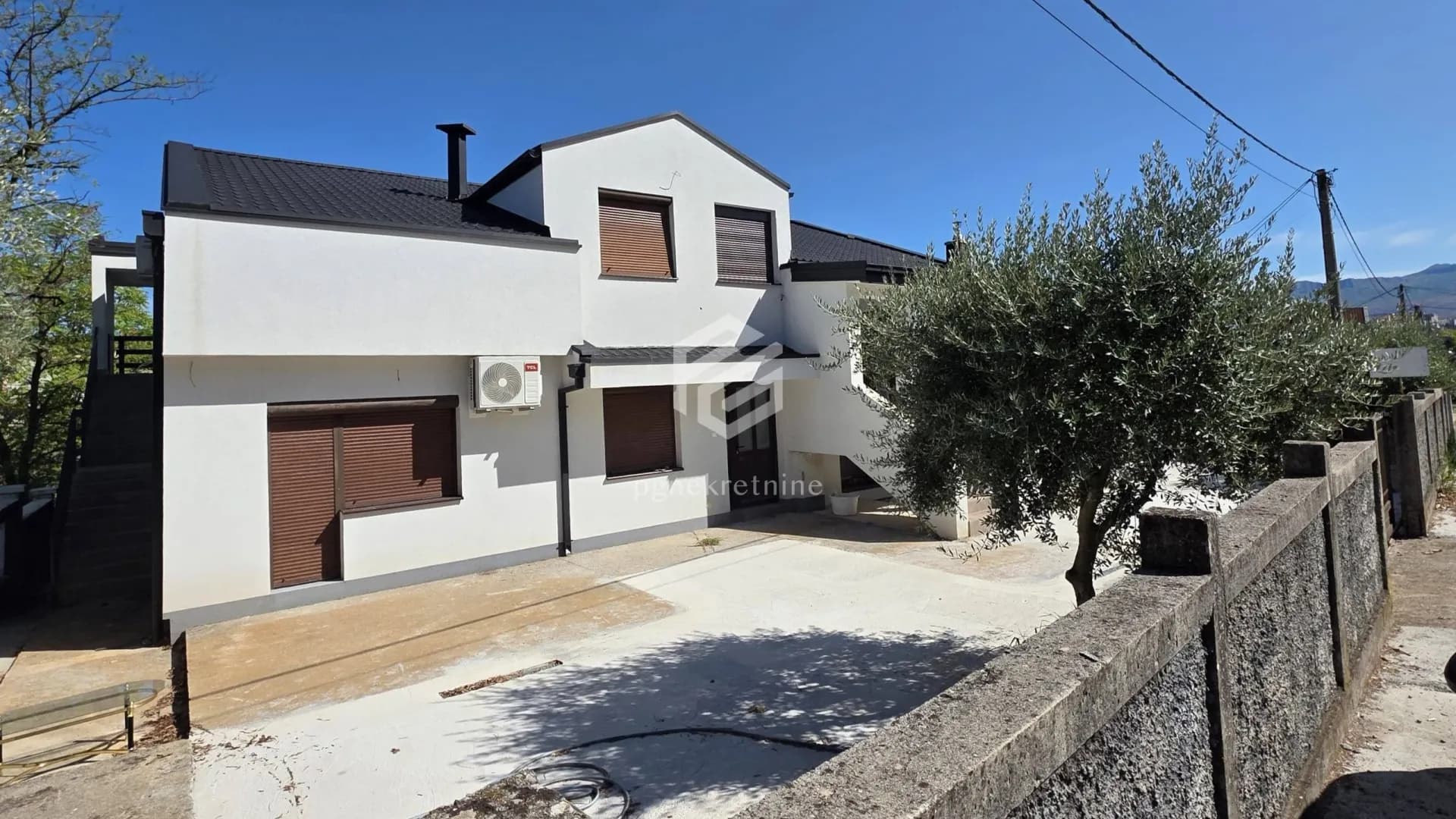 Prodaja, Kuća, Podgorica, Tuzi, 360m2