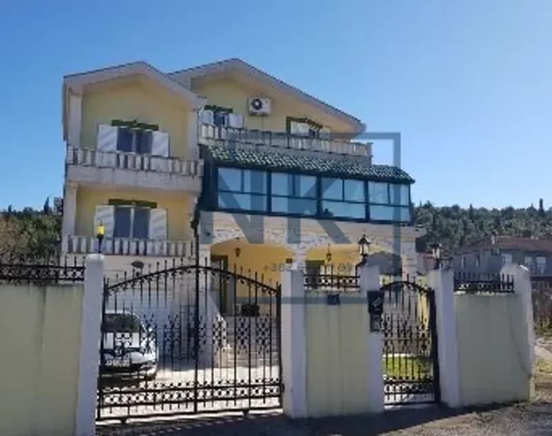 Prodaja | Kuća | 489m2 | Podgorica, Zagorič