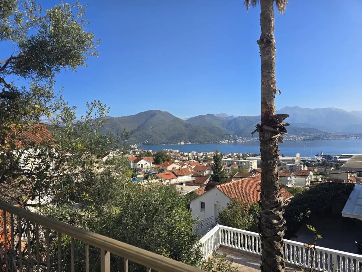 House for sale in Bijela - panoramic sea view, landscaped yard, excellent location!