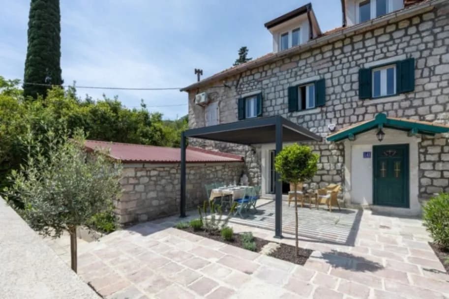 Prodaja, Kuća ili Vila, 92m2, Đurići, Herceg Novi