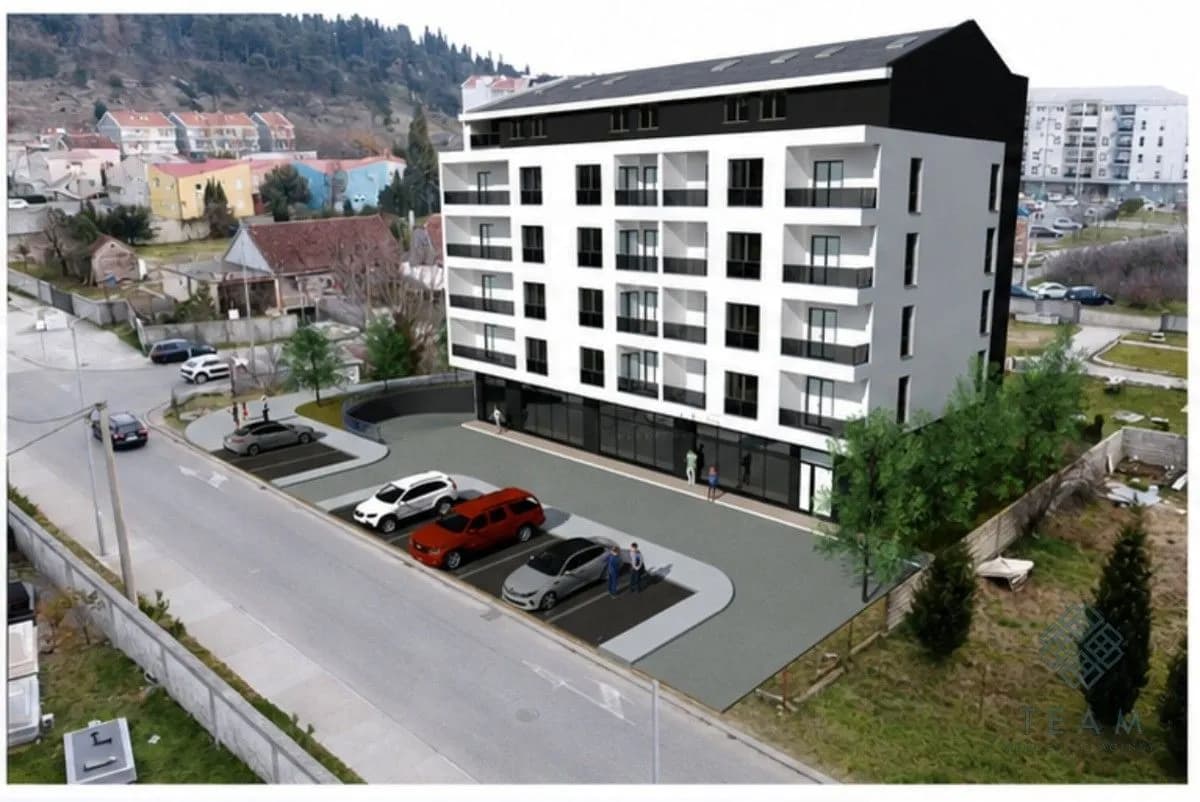 Podgorica, Pod Ljubović, dvosoban stan 78 m²