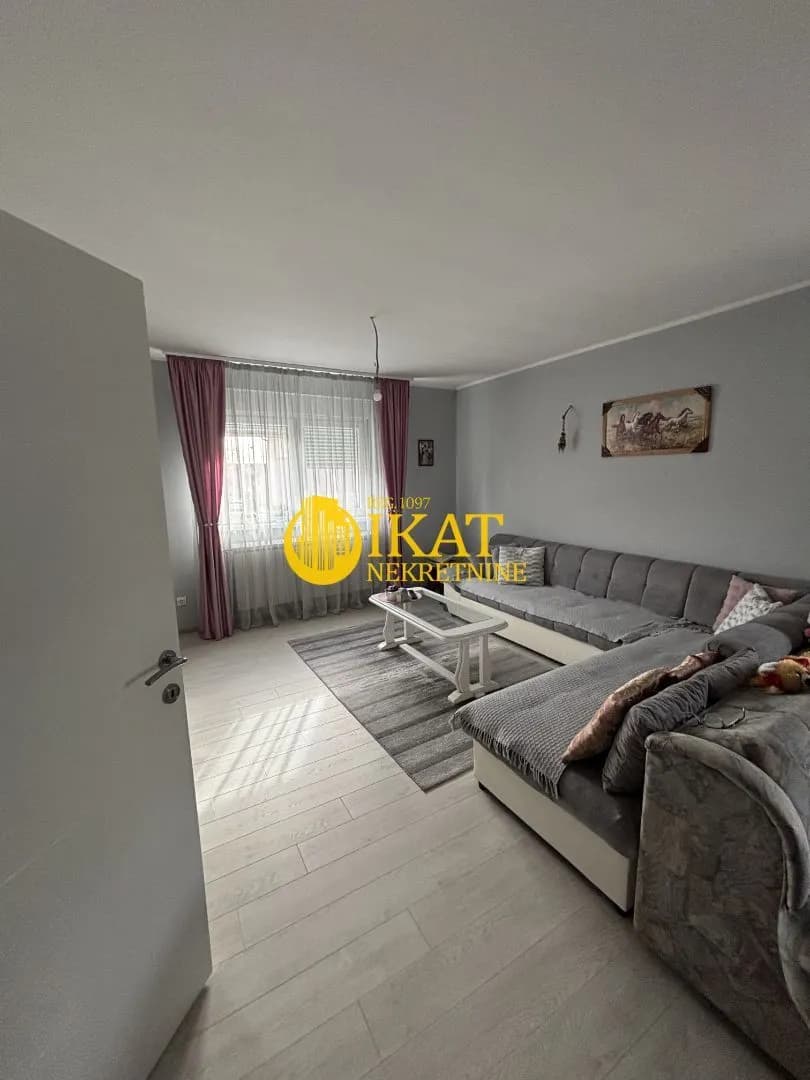 Prodaja, kuća 354 m2, Nova Pazova, Stara Pazova, Sremski Okrug