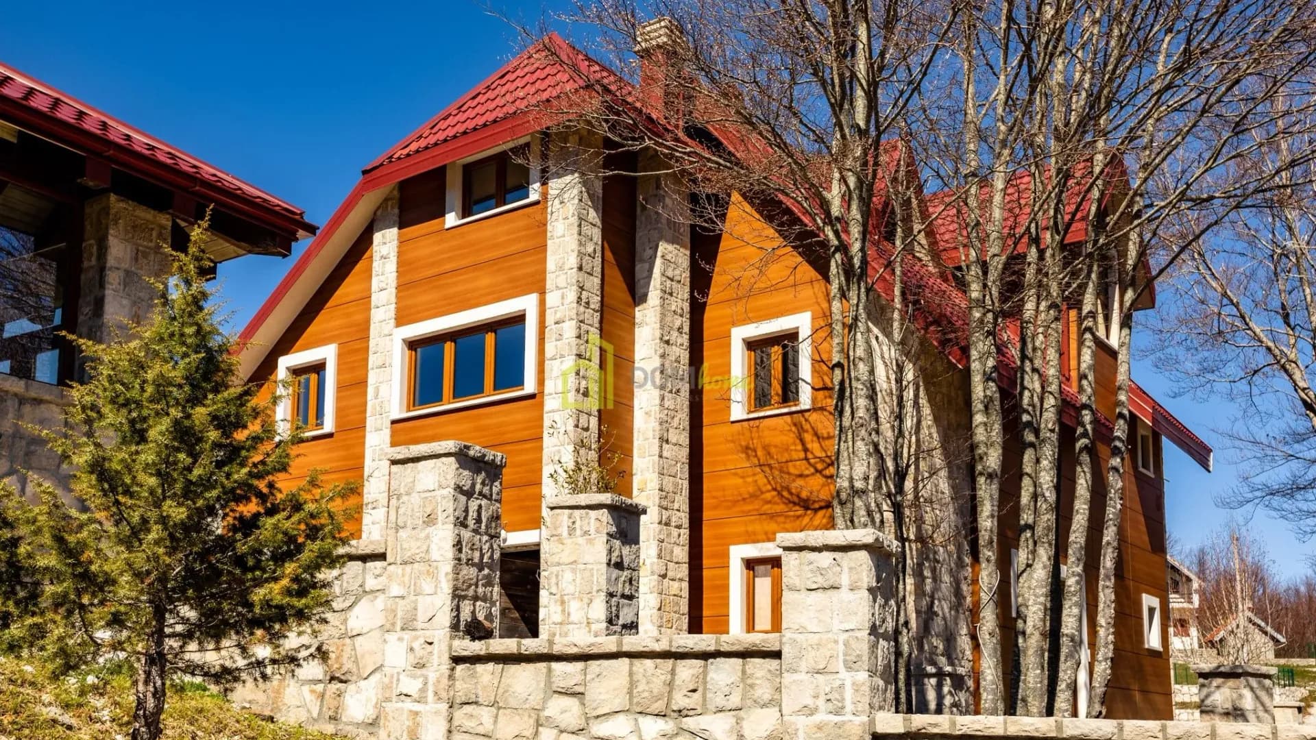 Kuća 285m2, Lovćen
