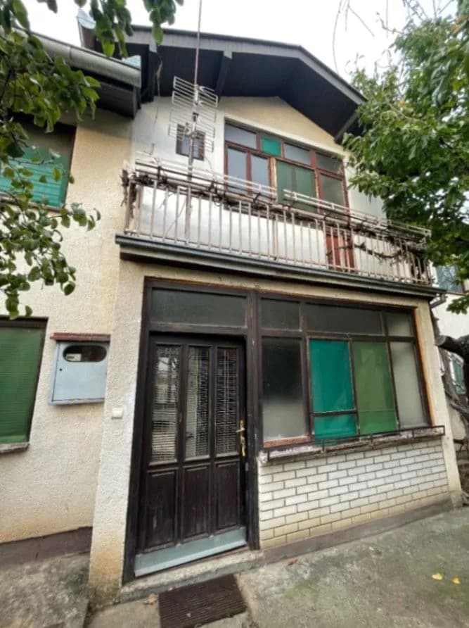 Kuća 140 m2 u Jagodini