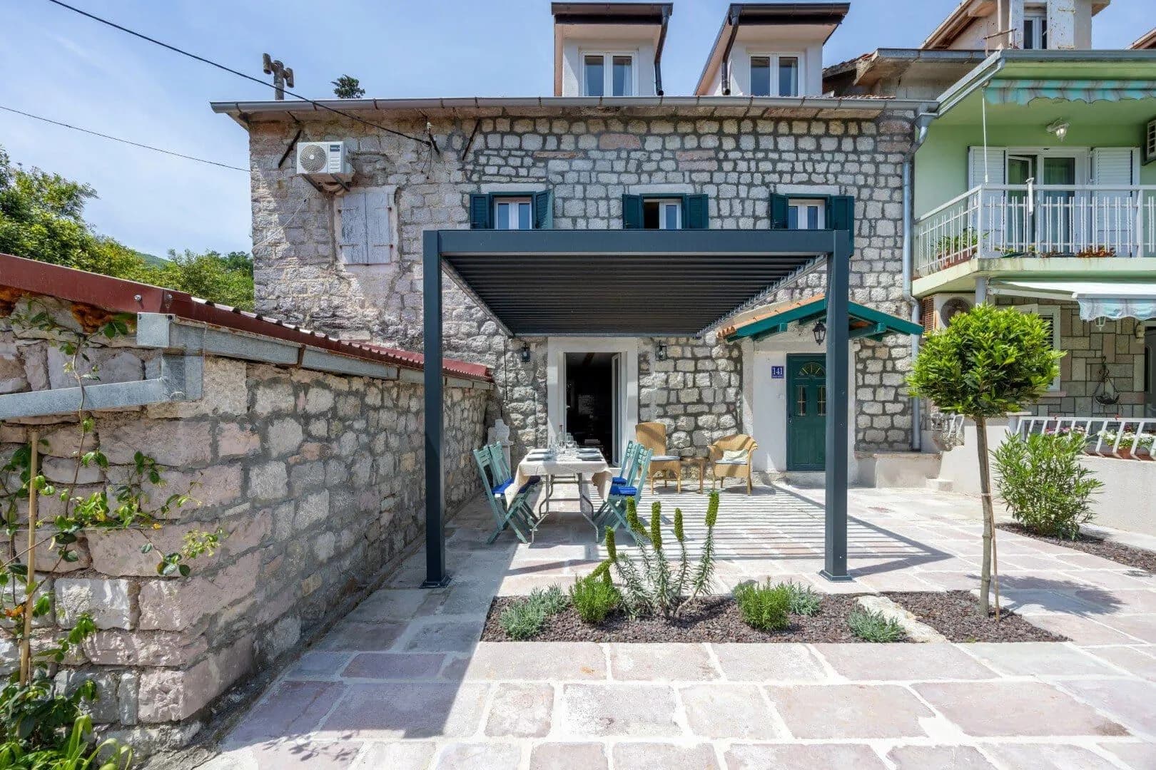Stone house near the sea, Đurići, Herceg Novi