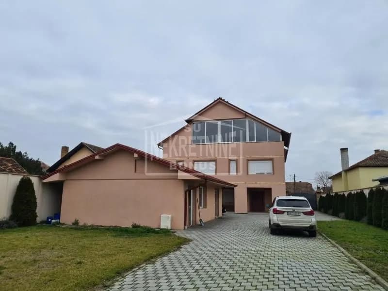 Prodaja, kuća 250 m2, Aleksandrovo, Subotica, Severno-Bački Okrug