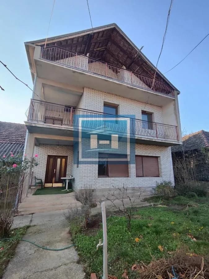 Kompletno seosko domaćinstvo