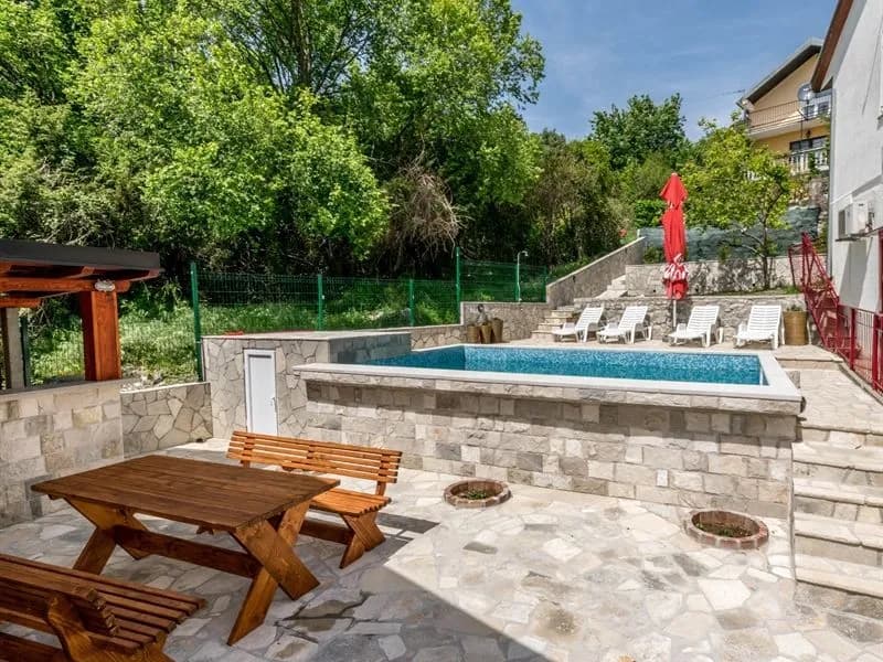 Kuća sa bazenom Herceg Novi Sušćepan