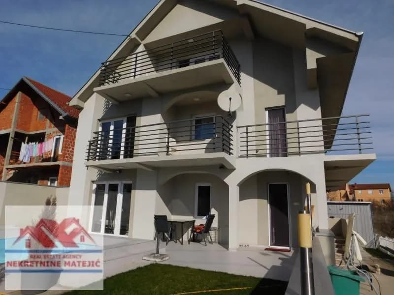 KUĆA, NOVOGRADNJA, 350 M2+5,5 ARI PLACA, ĆAVA, CENA – 185.000 E