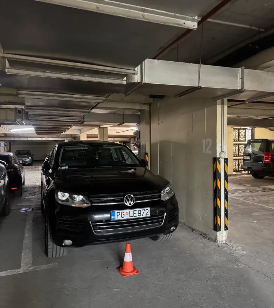 Izdavanje, Parking/Garaža, 15m2, Blok 9, Podgorica