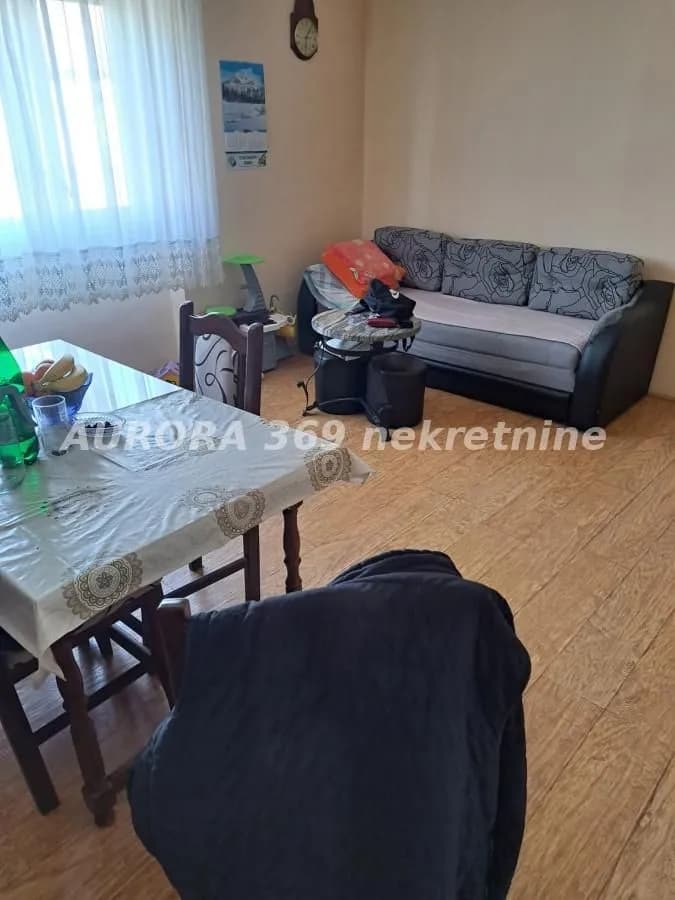 POVOLJNO! KIKINDA! LEPO IMANJE, KUĆA 89m2 NA 514m2 PLACA