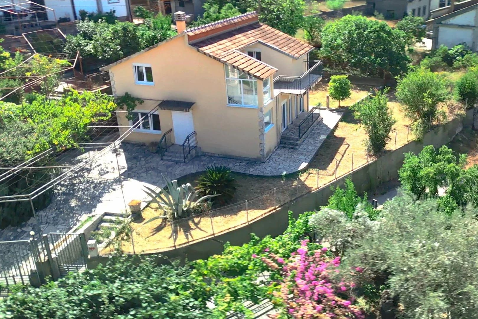 Prodaja, Kuća ili Vila, 188m2, Centar, Bar