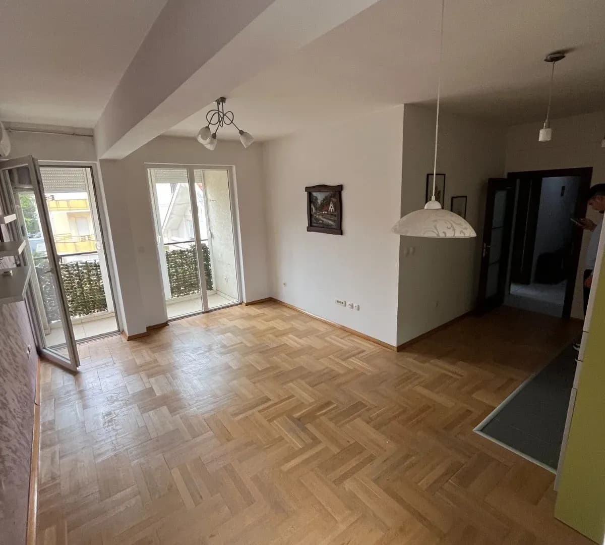 Prodaje se odlčan polunamješten  dvosoban stan, Momišići, Podgorica