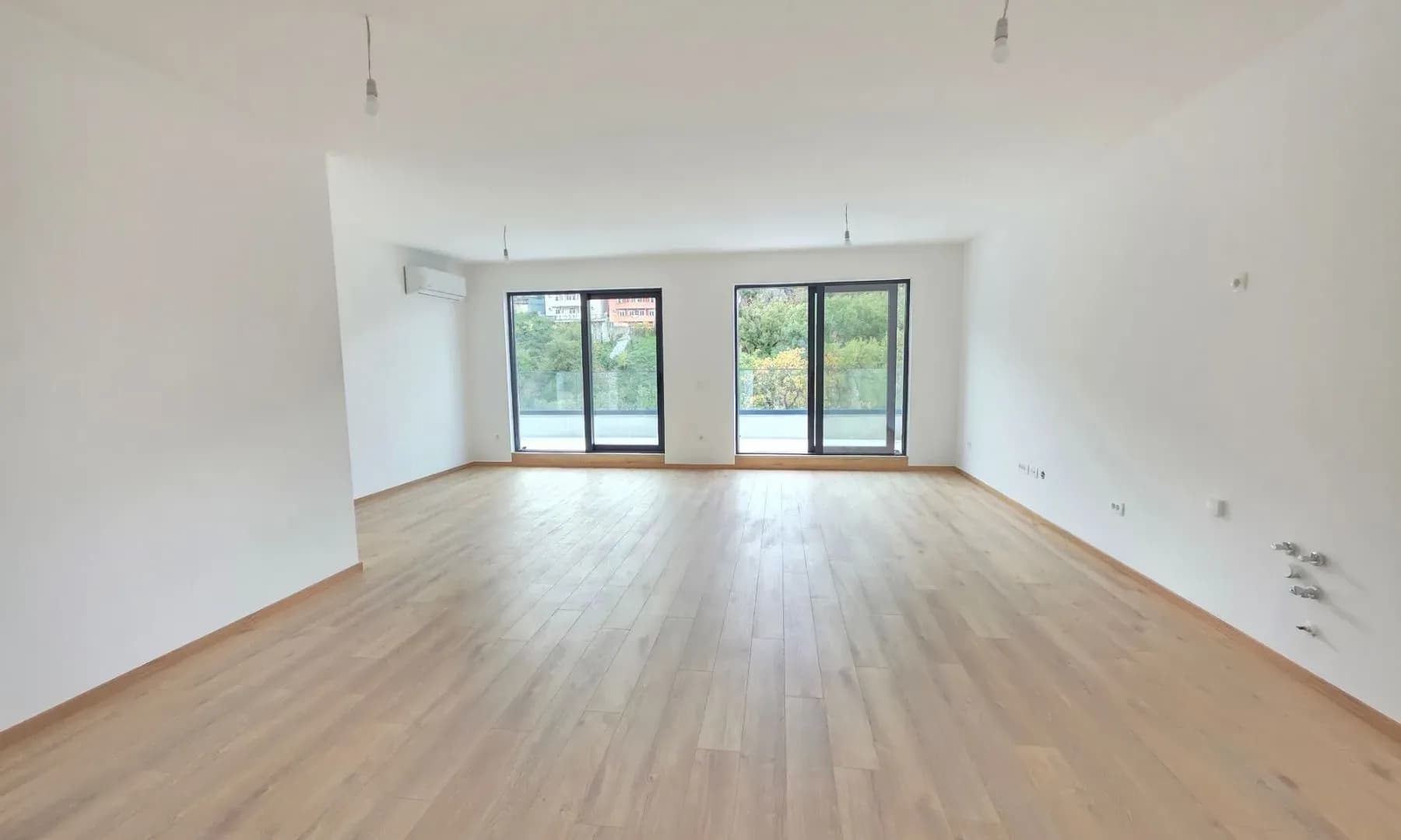 Prodaja dvosobnog stana 164m² u novogradnji sa pogledom na more,parkingom i oslobođenjem od poreza na prenos– Kamenovo, Budva