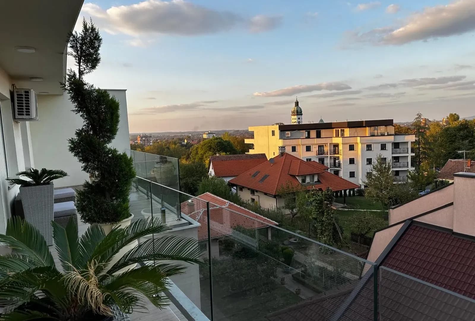 Prodaja, Stan, 117m2, Centar, Loznica
