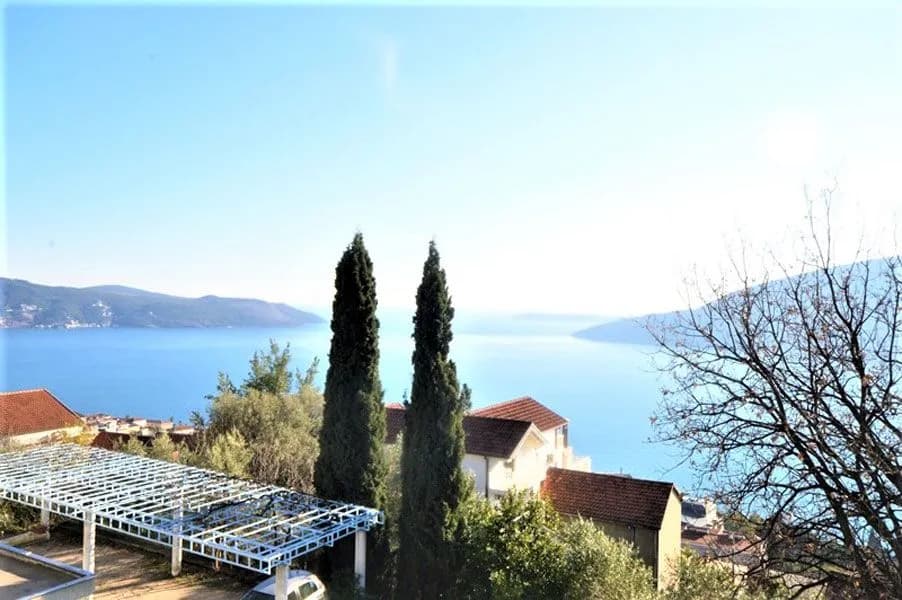 Porodična kuća Španjola Herceg Novi
