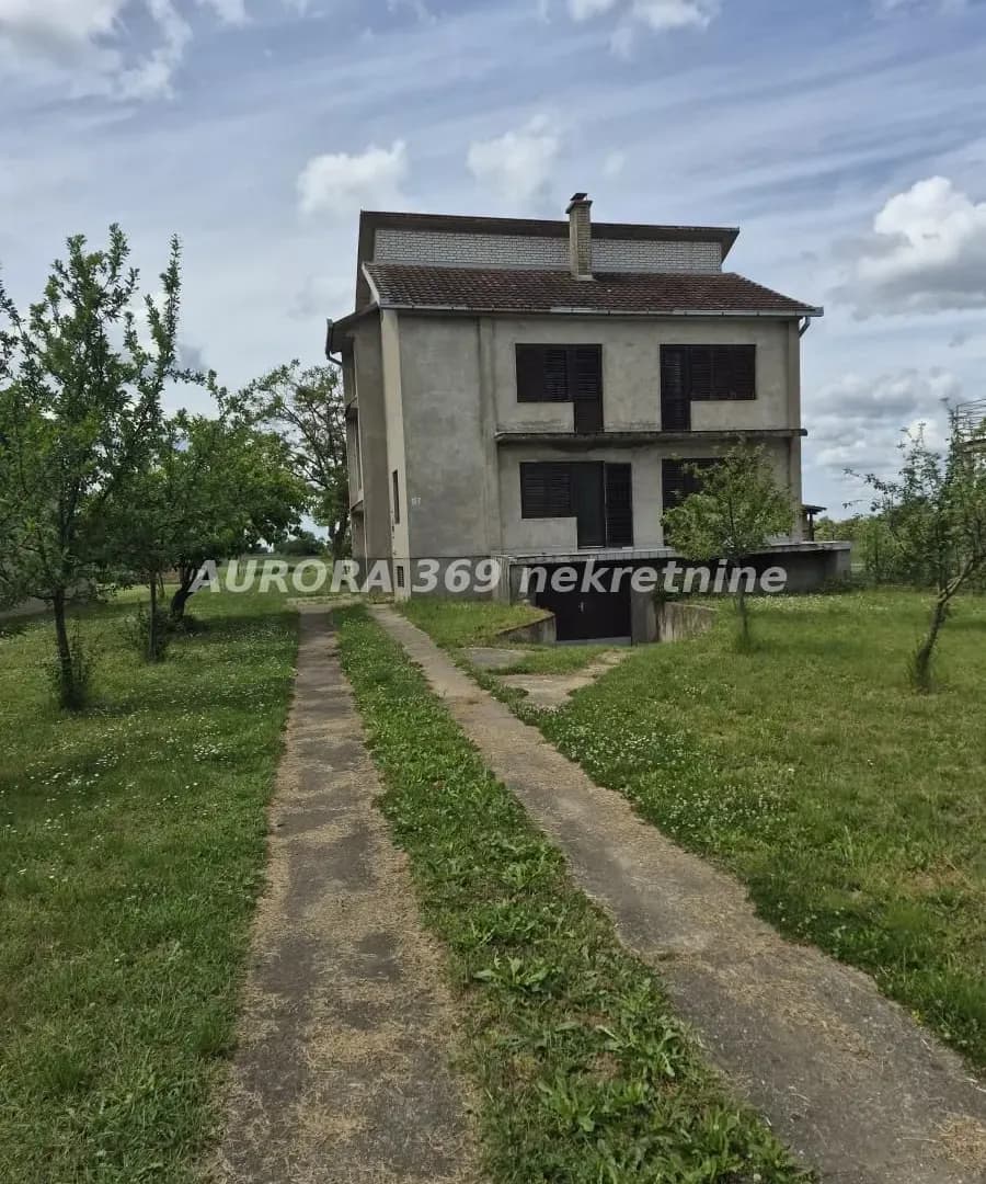RUMA! BORKOVAC! FENOMENALNA PRILIKA, KUĆA 294m2 NA PLACU ČAK 1559m2