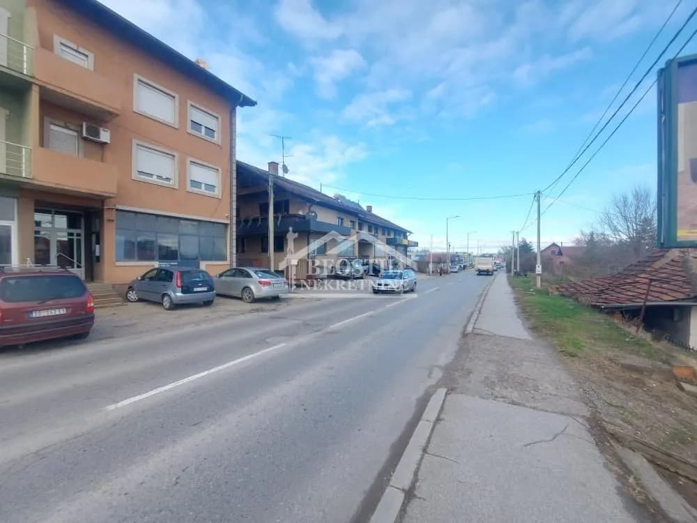 Izdavanje, lokal 127 m2, Centar, Smederevo, Podunavski Okrug