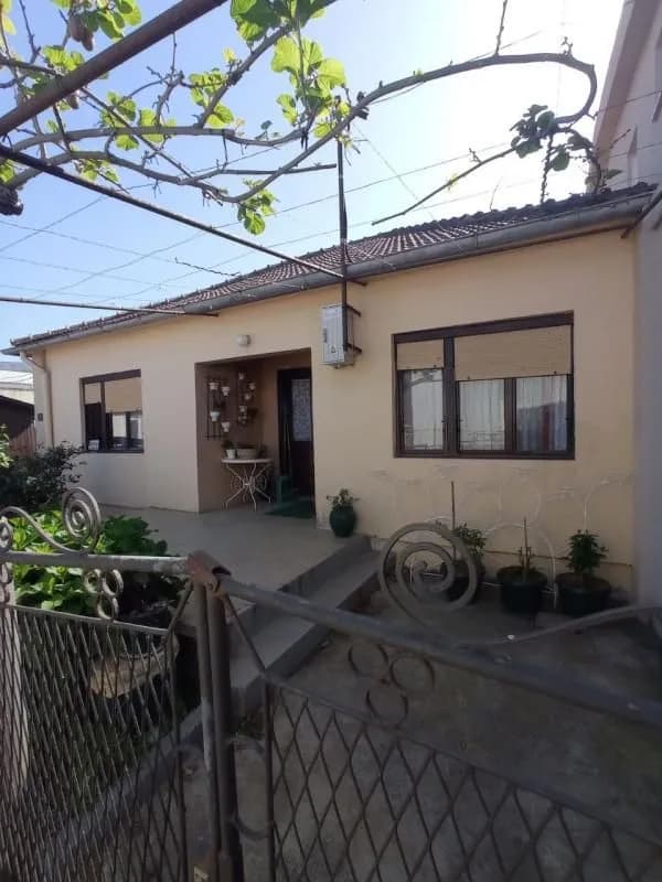 House for sale of 106 m2 in the Polje area, Bar