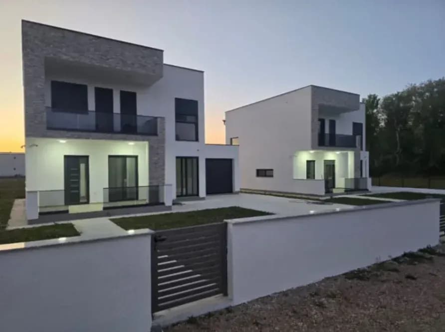 House for Sale, 300m2, Donji Štoj, Ulcinj