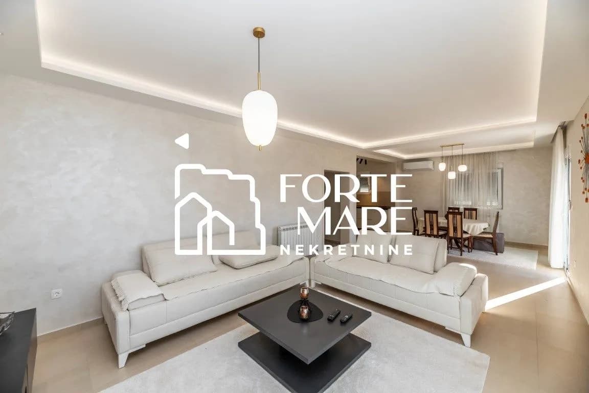 Prodaja, Kuća ili Vila, 220m2, Zelenika, Herceg Novi