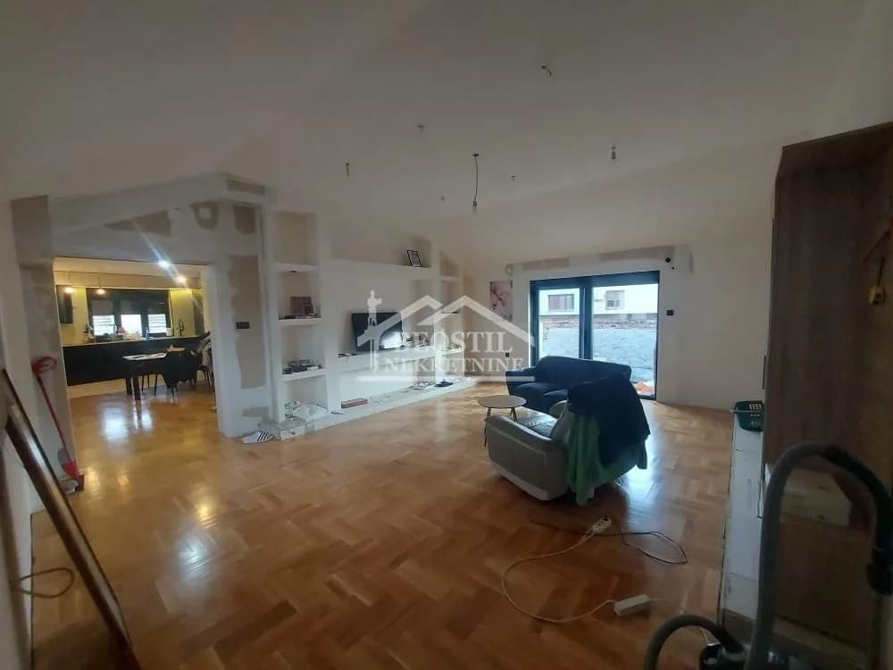 Prodaja, stan 130 m2, Centar, Smederevo, Podunavski Okrug