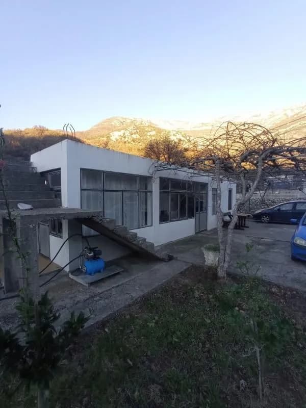 House of 192 m2 in Jurmani