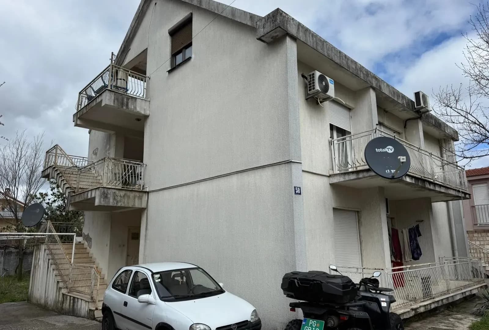 Prodaja, Kuća ili Vila, 370m2, Zagorič, Podgorica