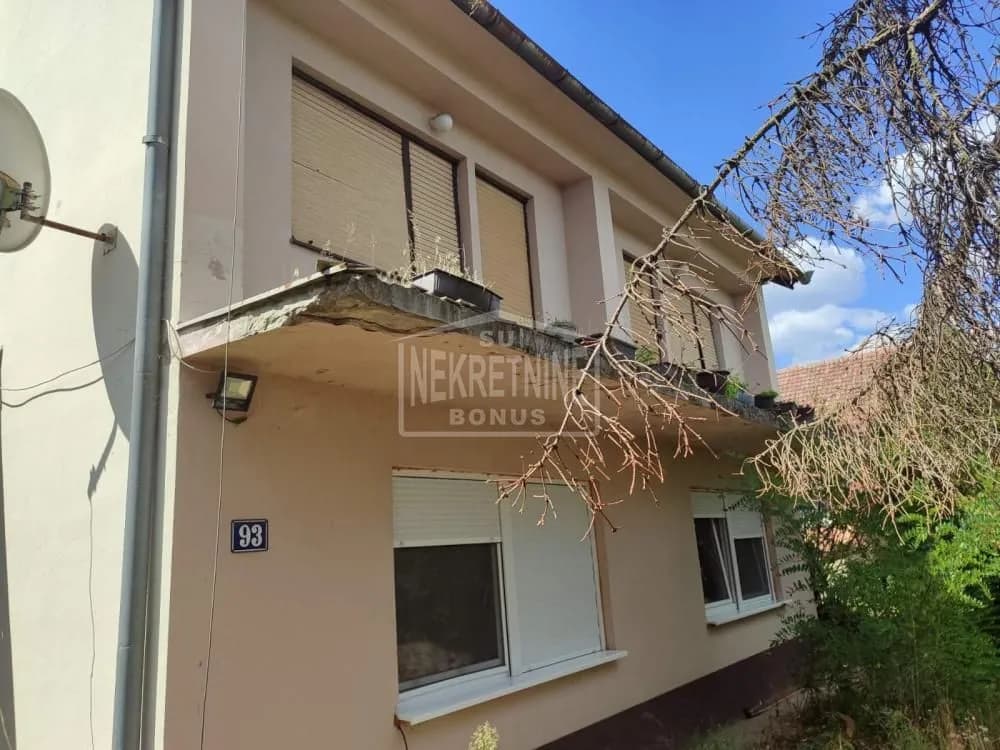 Prodaja, kuća 200 m2, Makova Sedmica, Subotica, Severno-Bački Okrug