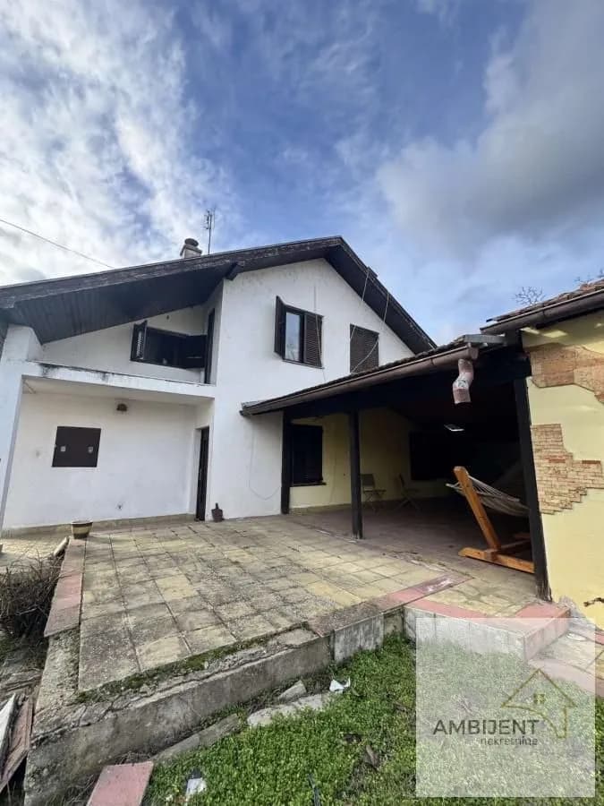Kuća+Spa centar u Novim Banovcima, 203m2