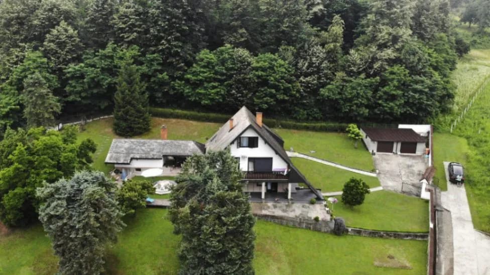 Prodaja, Kuća ili Vila, 262m2, Loznica