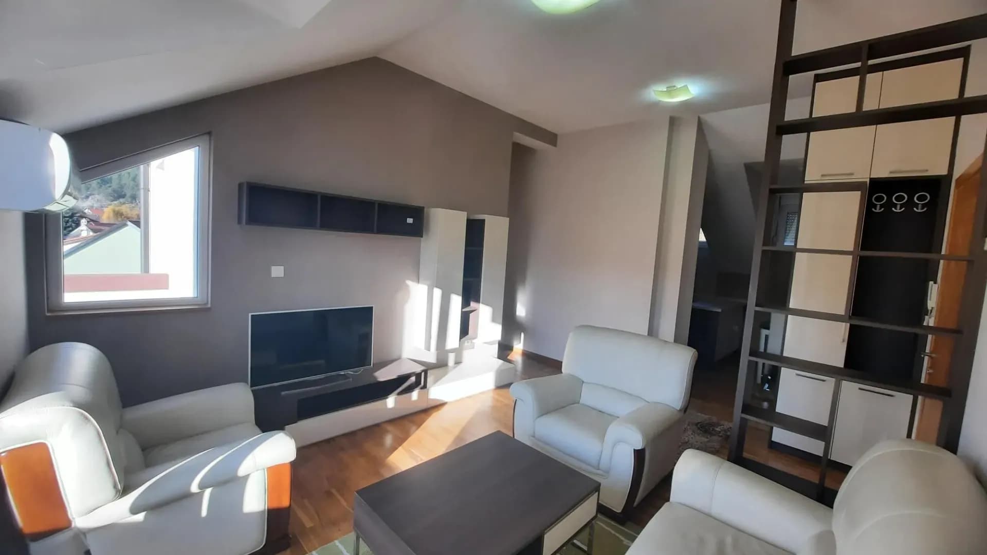 Sale, Stan, 62m2, Centar, Cetinje