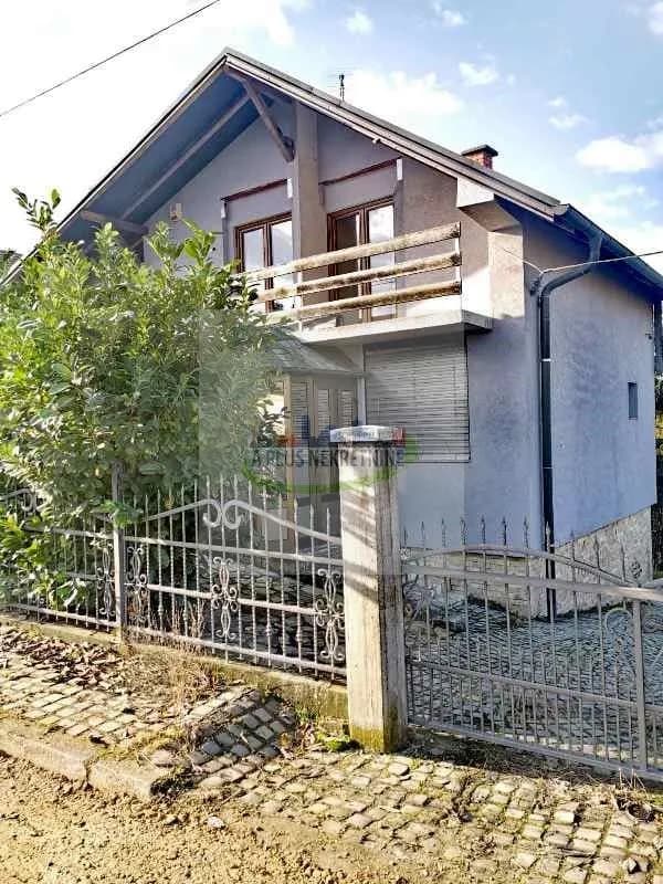 Prodaja, kuća 125 m2, Loznica