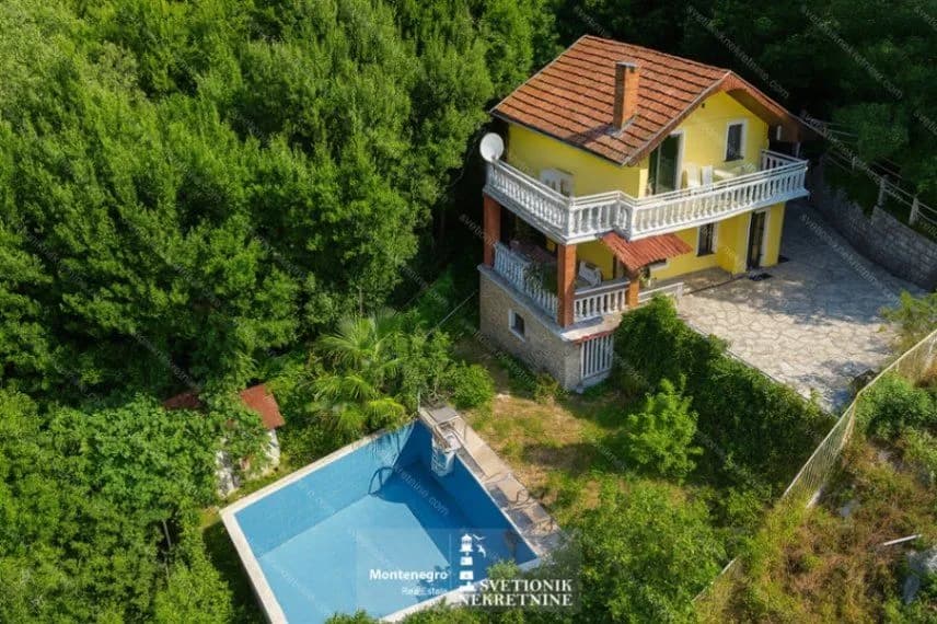 Kuca sa bazenom – Ratisevina, Herceg Novi