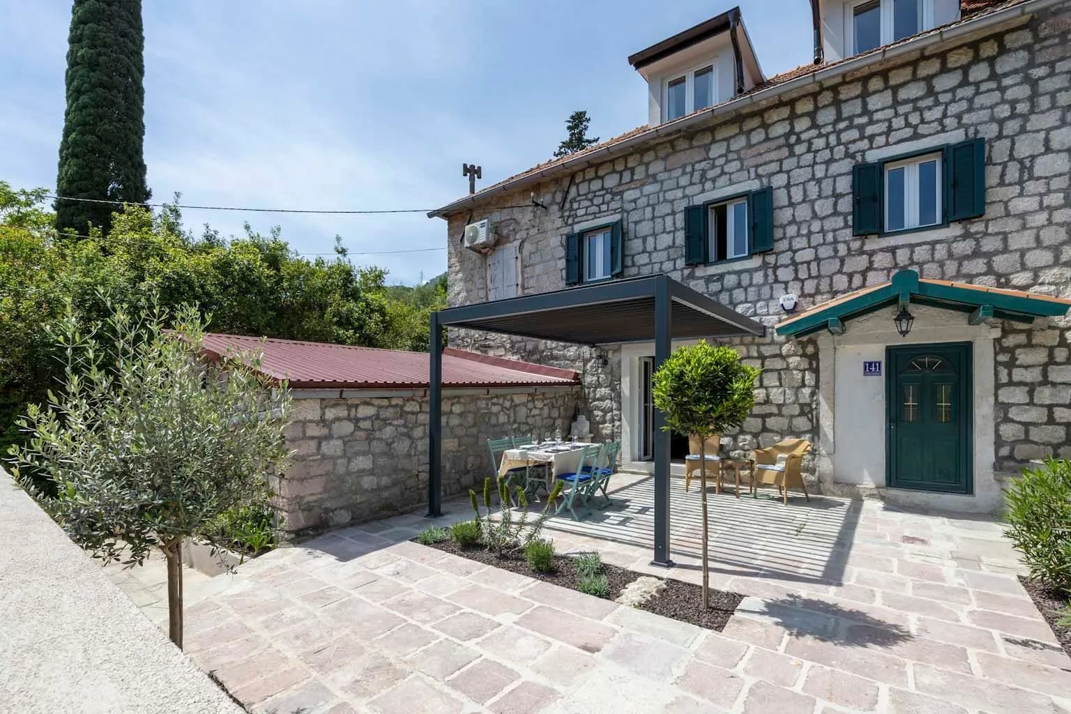 Prodaja, Kuća ili Vila, 92m2, Đurići, Herceg Novi