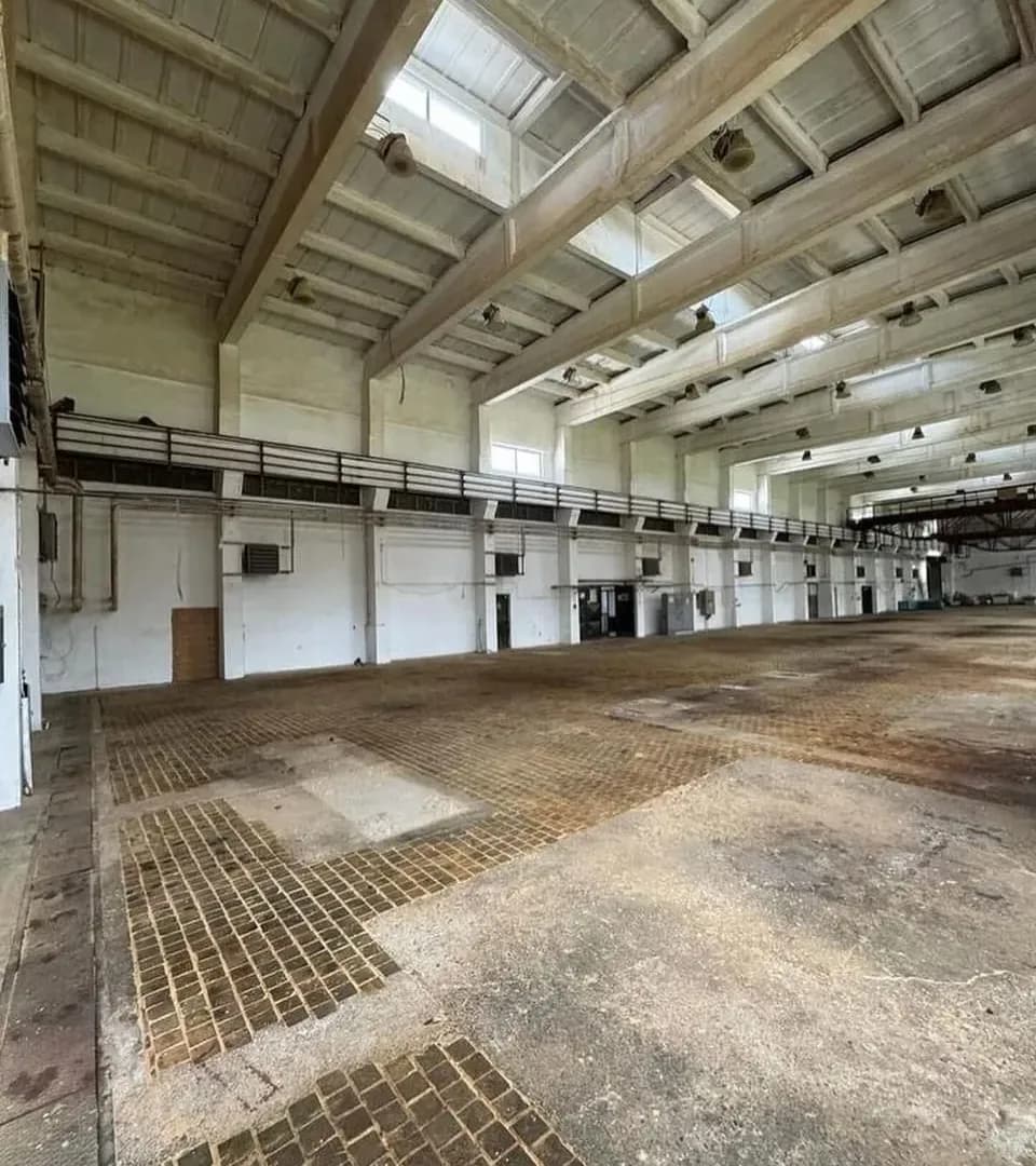 Izdavanje, Poslovni prostor, 3000m2, Centar, Nikšić