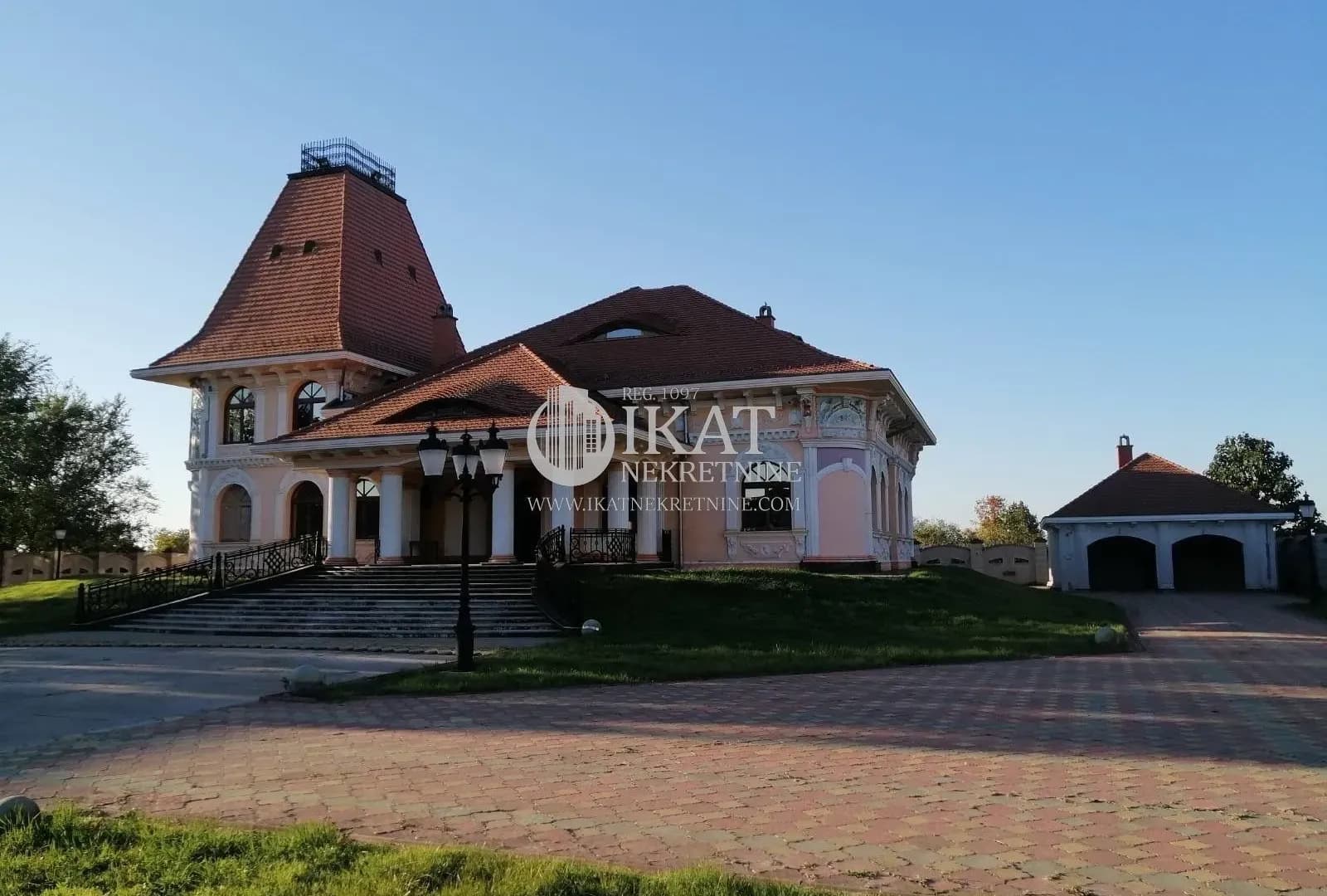 Prodaja, poslovni prostor 1200 m2, Palić, Subotica, Severno-Bački Okrug