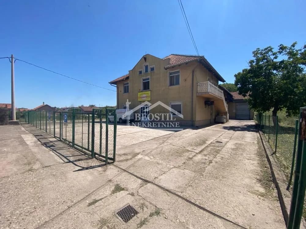 Prodaja, poslovna zgrada 487 m2, Centar, Smederevo, Podunavski Okrug