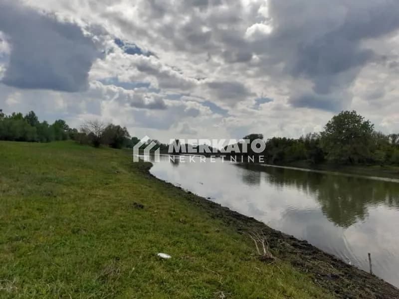 Prodaja, vikendica 45 m2, Perlez, Zrenjanin, Srednje-Banatski Okrug