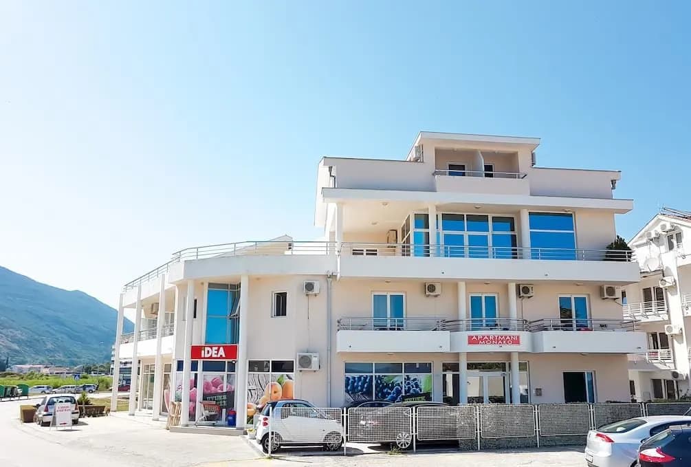 Na prodaju kuća Igalo 800m2