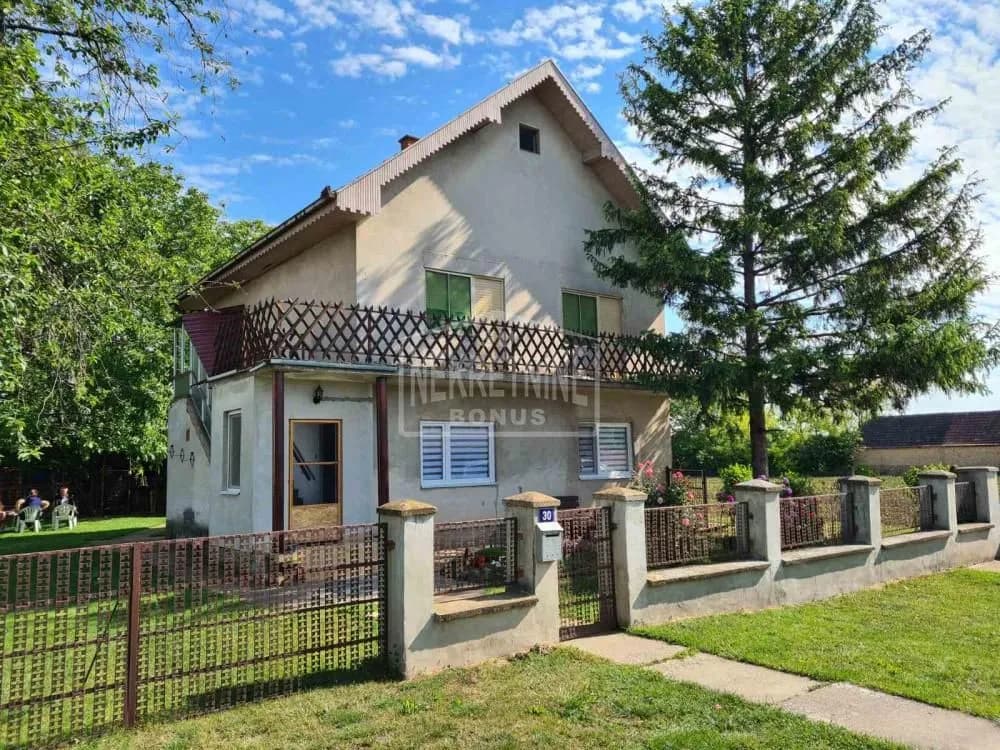 Prodaja, kuća 160 m2, Bajmok, Subotica, Severno-Bački Okrug