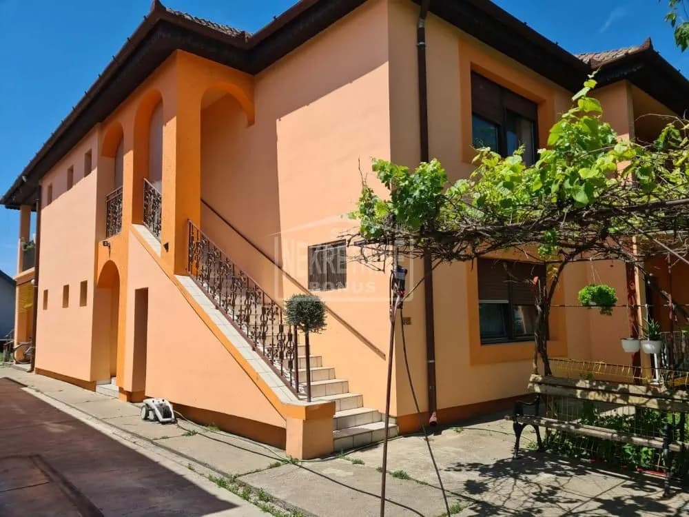Prodaja, kuća 400 m2, Aleksandrovo, Subotica, Severno-Bački Okrug