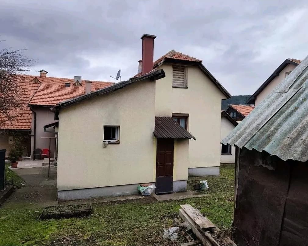 Prodaja, Zemljište, 713m2, Crljenice, Pljevlja