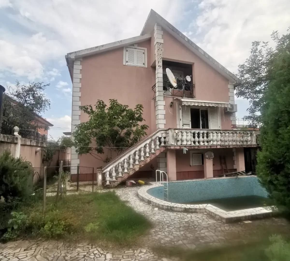 Kuca Gornja Gorica 335m2