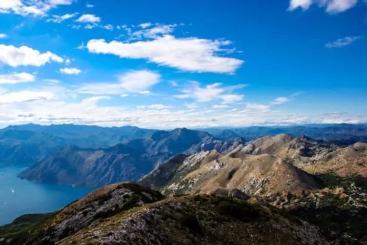 Prodaja, Kuća ili Vila, 117m2, Njeguši, Cetinje